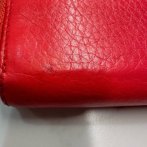 Gucci Red Coral Soho Interlocking GG Leather Zip Around Wallet + Gucci Dust Bag - Picture 14 of 16